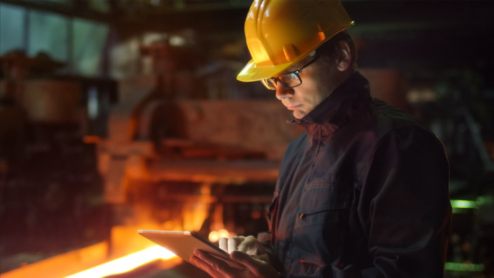 Keeping workers safe: 10 EHS technologies with a rapid financial return Keeping workers safe: 10 EHS technologies with a rapid financial return